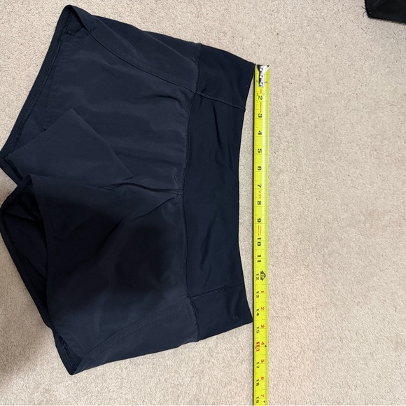 Lululemon run times shorts size 6 vvguc - Picture 4 of 6